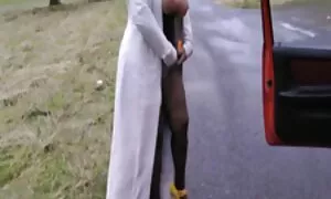 老婆は彼女の口の中でディルドを取ろうとした 女性 用 アダルト 映像