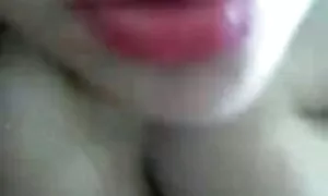モデルは、ポルノチャットで豪華な姿を示した エロ 女性 動画