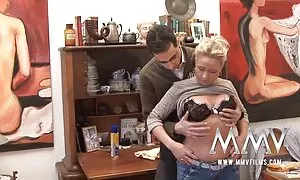 エリザベスでポルノの鋳造をやって黒黒檀blowjob 女性 の 見る エロ 動画