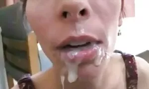 農民カウボーイは、フィールドで二つの頂点を吹きます h 動画 無料 女性